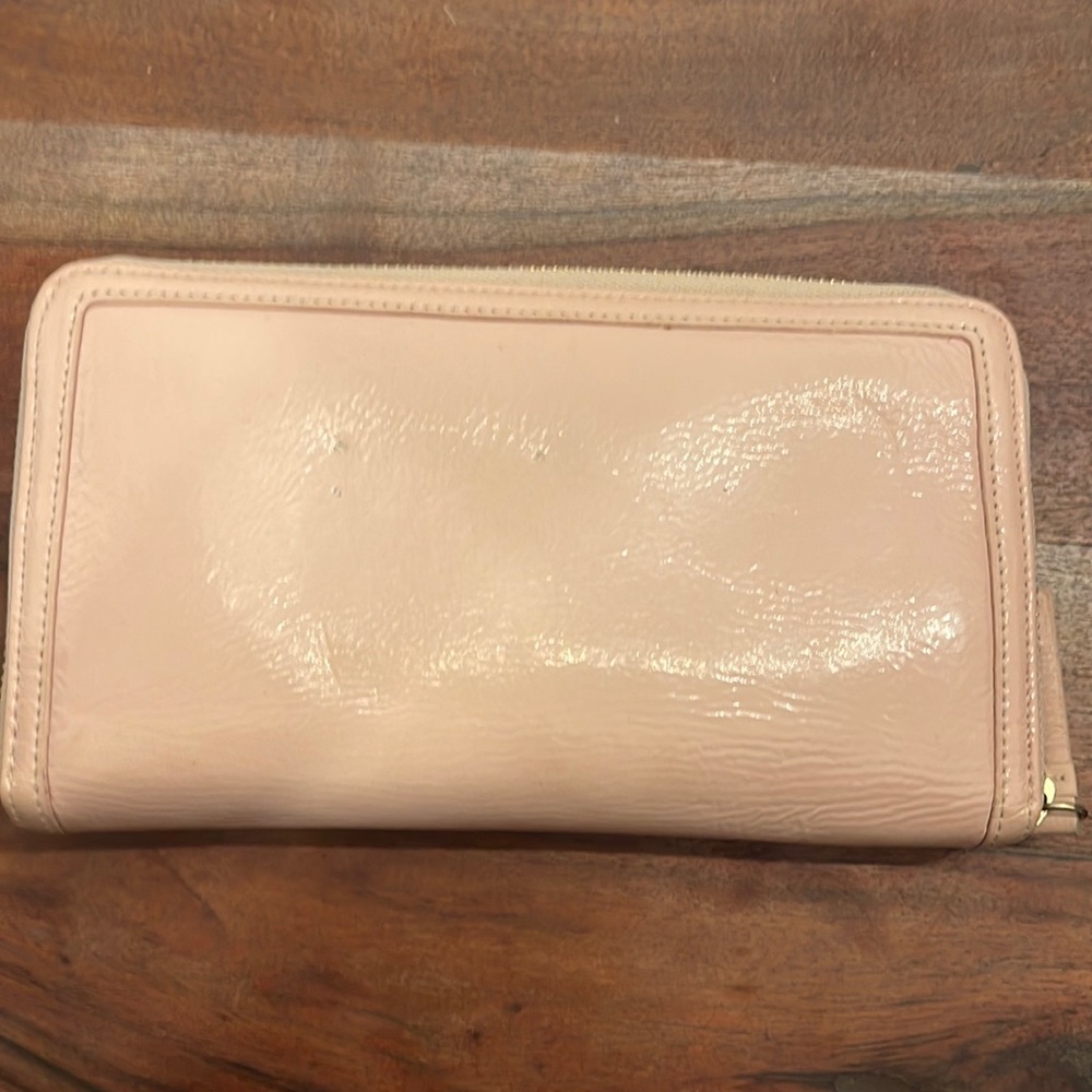Halogen leather wallet